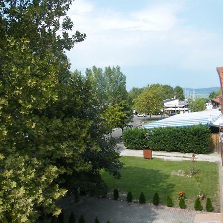 Park Setany Apartman Balatonlelle Exterior foto