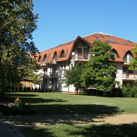 Park Setany Apartman Balatonlelle Exterior foto